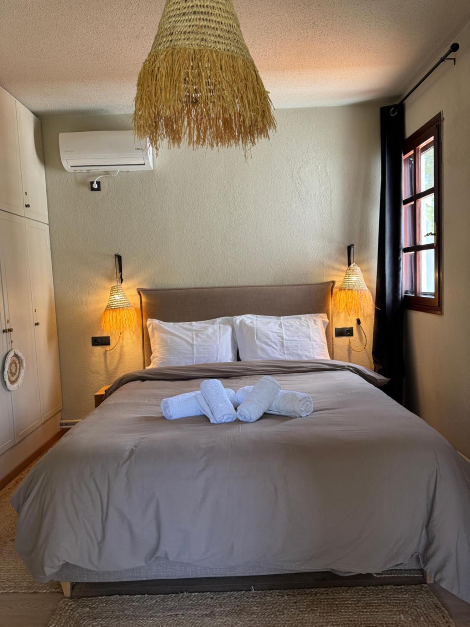 Seaview Apartment - Poros Relaxing Beachfront Flat Poros Town Buitenkant foto